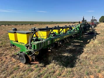 Main image John Deere 1720